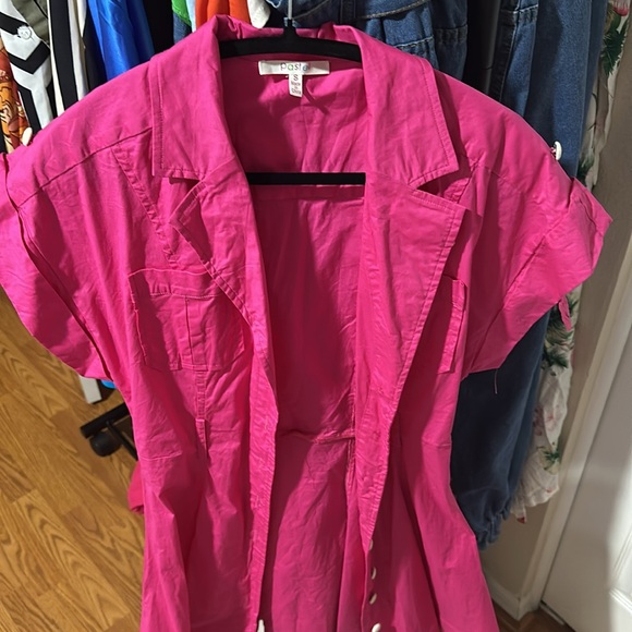 Dress Size S - Picture 2 of 4